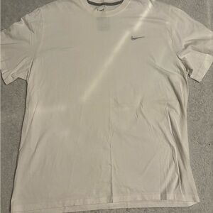 Nike Men's Classic White Tee
